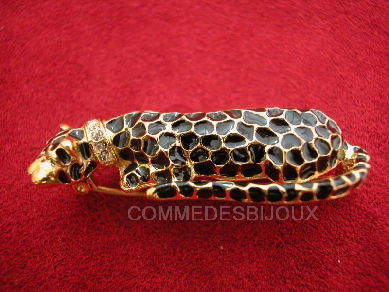 Broche Léopard Vintage pour Veste : Le Look Safari Chic au Quotidien