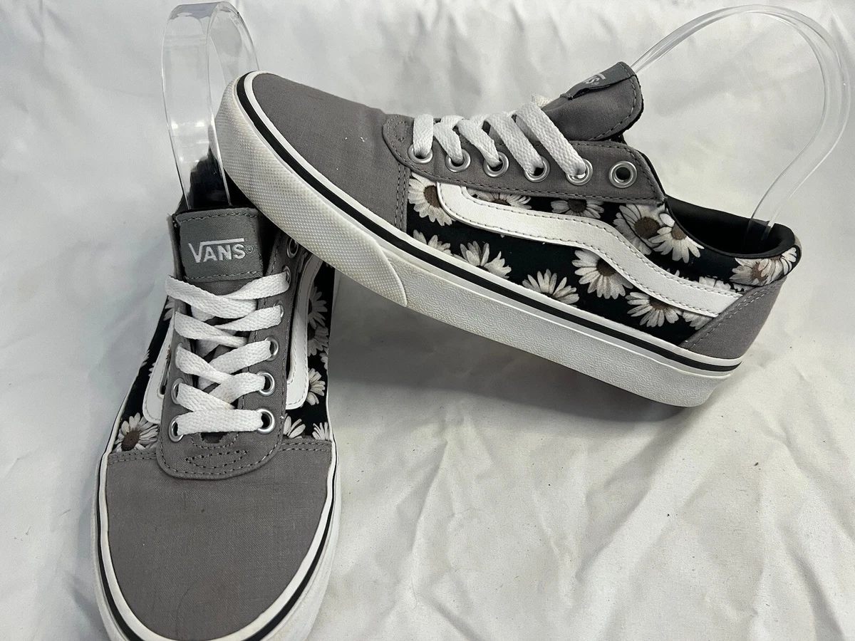 Womens white best sale and black vans