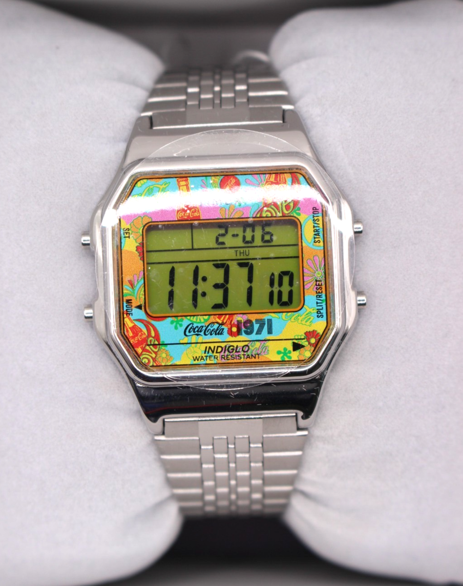 TIMEX × Coca-Cola　Classic Digital TIMEX Coca-Cola Classic Digital Stainless Steel Bracelet