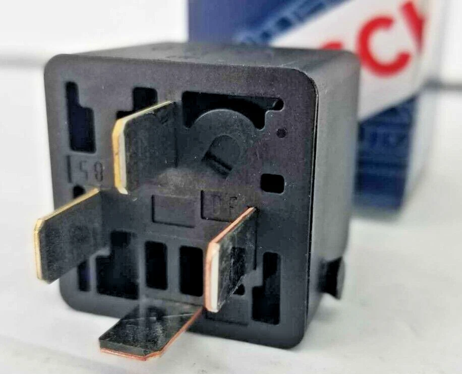 Relé de bomba de combustible Bosch para BMW 733i 840Ci 850Ci 850i E23 E24 E28 E30 Bavari M3 M6 Foto 4 de 4