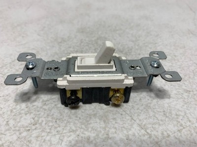 Leviton 1453-2W Toggle Switch 15A 120V 3-Way White