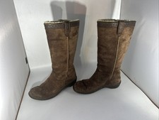 UGG Women s Boots Brown Leather Sheepskin Lined Winter Fall Brown Size US 8