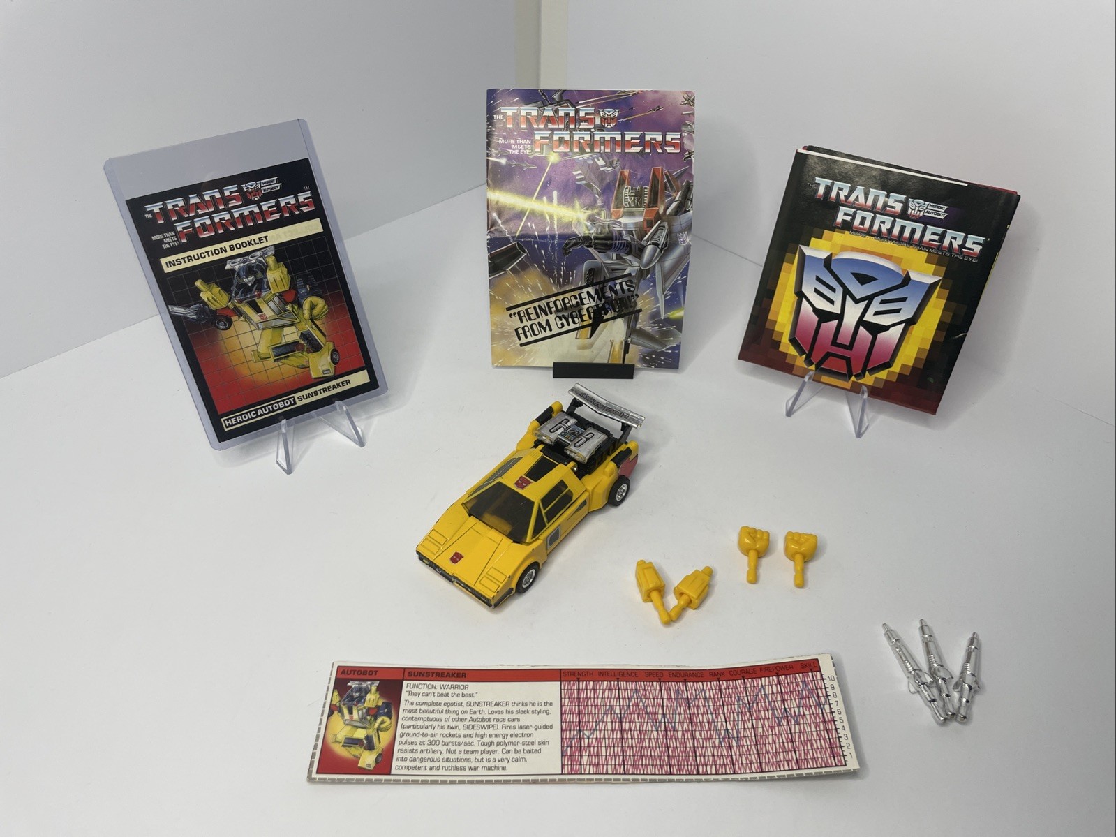 Sunstreaker W/all paperwork 100% Complete Vintage G1 Transformers 1985