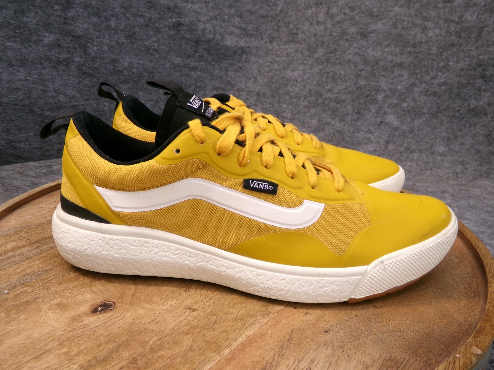 SAOLA Sneakers Vans UltraRange Exo Gol Orange Marshmallow VN0A4U1K6W da uomo taglia 8 5