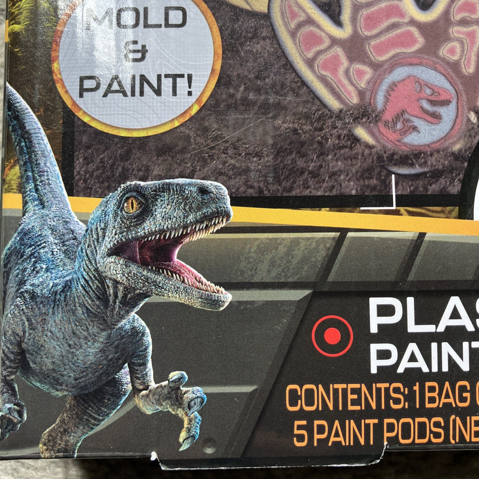 Jurassic World Plaster Rock Kit Painting Activity Mold & Paint   New in Box
