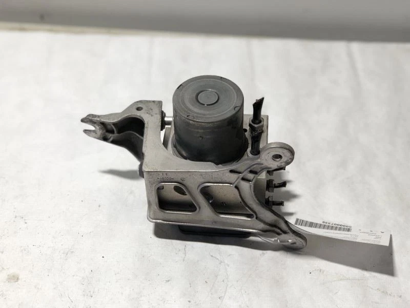 Chevrolet Malibu 2016-2017 bomba ABS híbrida 48297 Foto 4 de 4