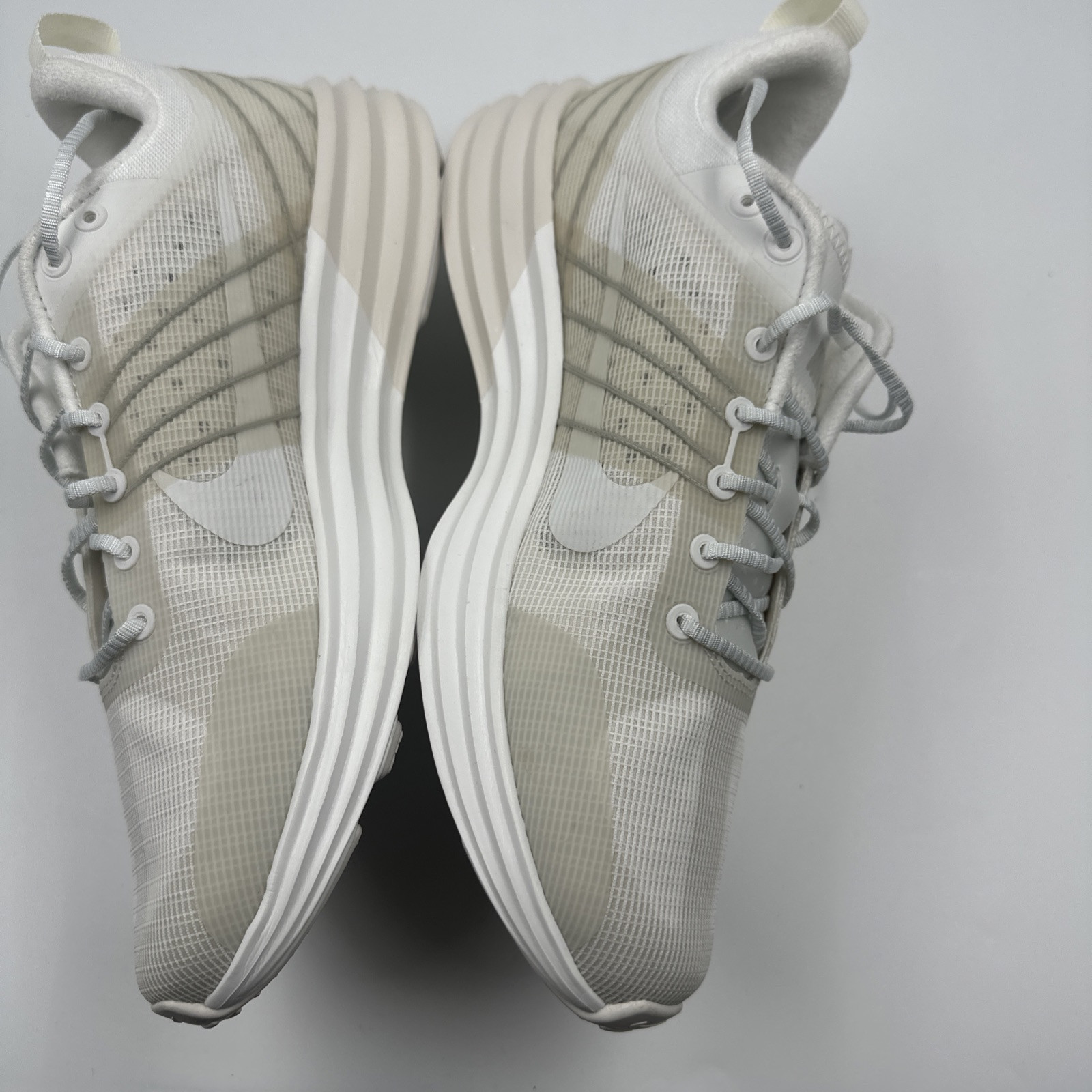 Nike LunarSolo Running Shoes Men\'s Size 8.5 Sneakers White Casual DV2440-100‎ Nike Lunar Roam – Oneness Boutique main image 2