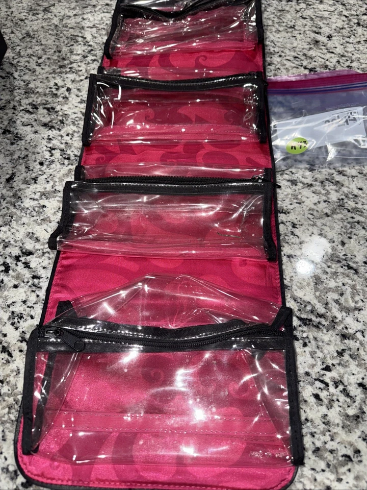 Bolsa de viaje Mary Kay enrollable colgante de cosméticos/artículos de tocador con 4 bolsas extraíbles Foto 2 de 4