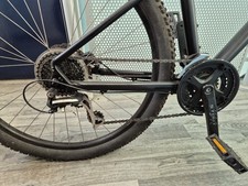 SPECIALIZED  BLACK  MOUNTAIN  BIKE
