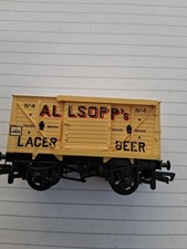 Mainline 00 Guage Allison's Beer Wagon