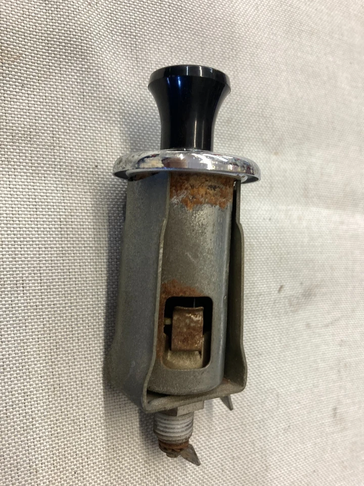 65-69 Early Porsche 356 911 912 SWB encendedor de cigarrillos Foto 2 de 4