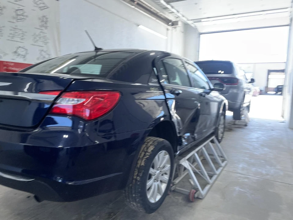 Medidor de velocímetro usado se adapta a: Chrysler 200 Cluster MPH 120 2014 con pantalla Foto 4 de 4