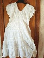 Women summer / beach white dresses with crochet lace and embroidery Free Sz
