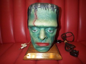 Super-Rare-Frankenstein-Speaker-Lamp-Monster-Vintage-Horror-Halloween