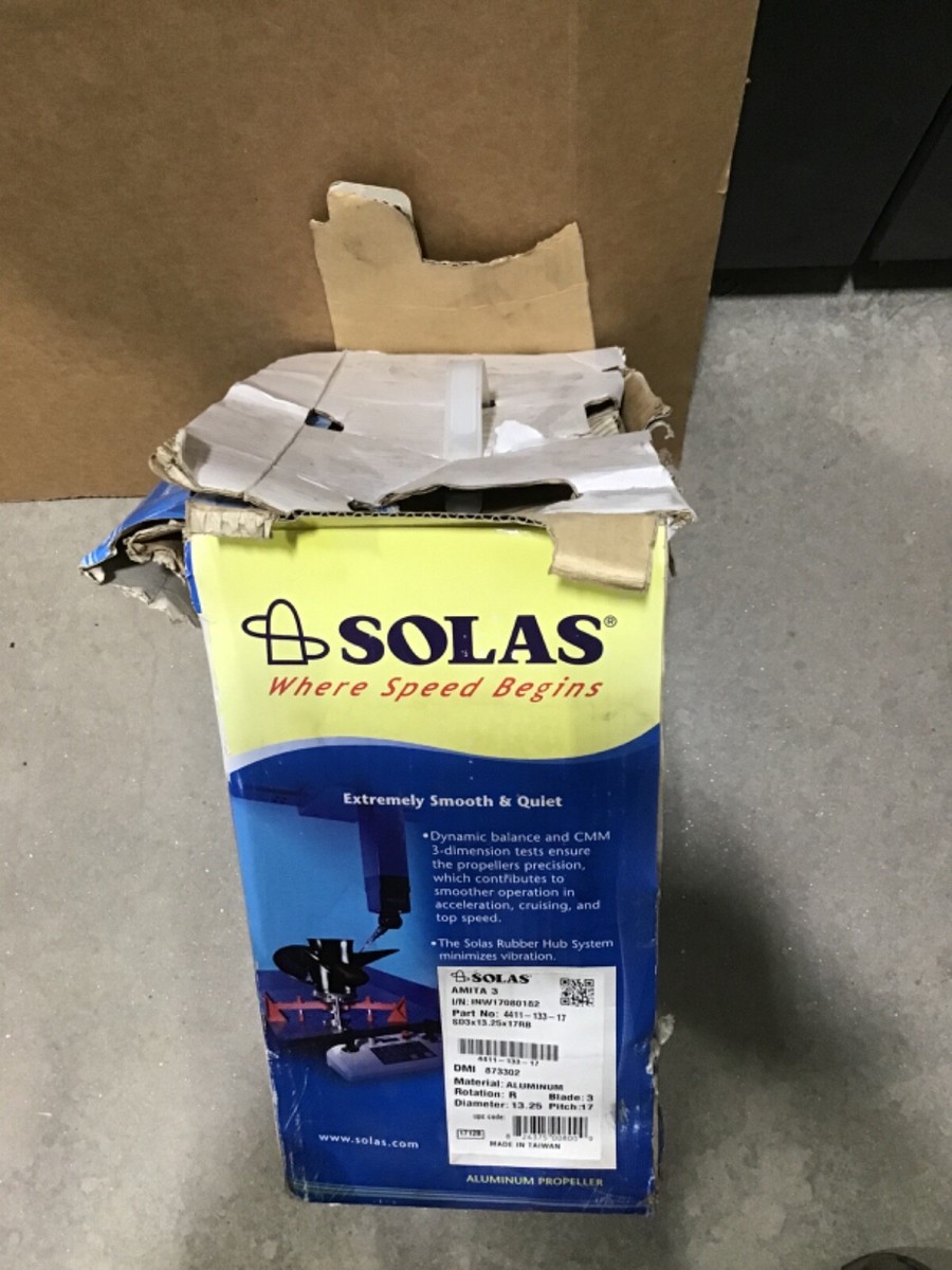 Solas Titan 3-Blade Stainless Steel Propeller - 13.25" X 17" Pitch, Right Hand Rotation