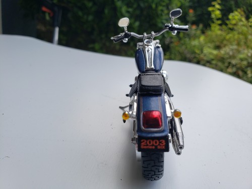 1/18 Diecast Harley Davidson 2005 Softail Deuce Blue By Ertl - Picture 7 of 7