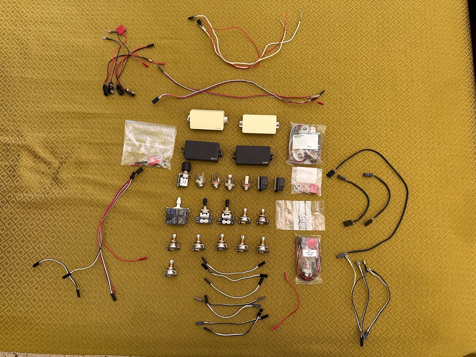 Lotto humbuckers EMG 81 - 85 - EMG-S3 - EMG B289V - EMG AB, cavi, pots!