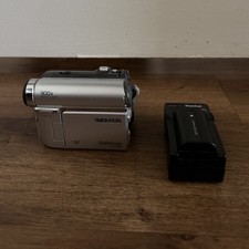 Samsung Digital Cam SCD353 MiniDV Camcorder Silver 12x Optical 900x Digital Zoom