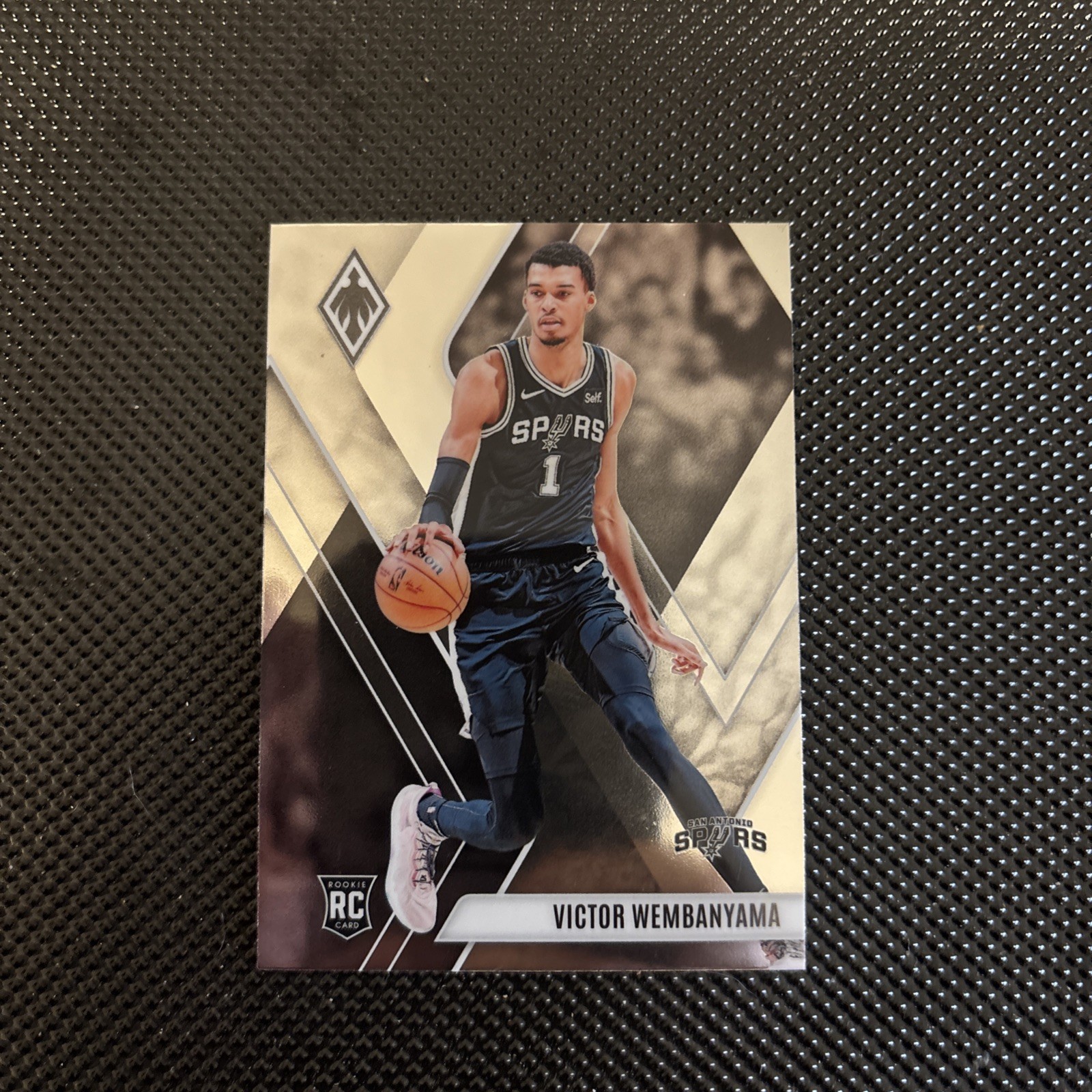 2023-24 Panini Phoenix - Rookie Victor Wembanyama #256 (RC) Spurs