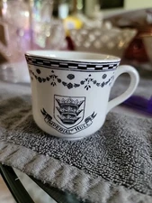 Vintage Dunn Bennett Co. Imperial Hull #67504 England Small Cup Mint Collectible