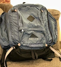 KELTY REDWING BACKPACK, INTERNAL FRAME, Hip Belt, Size Reg. EXCELLENT CONDITION