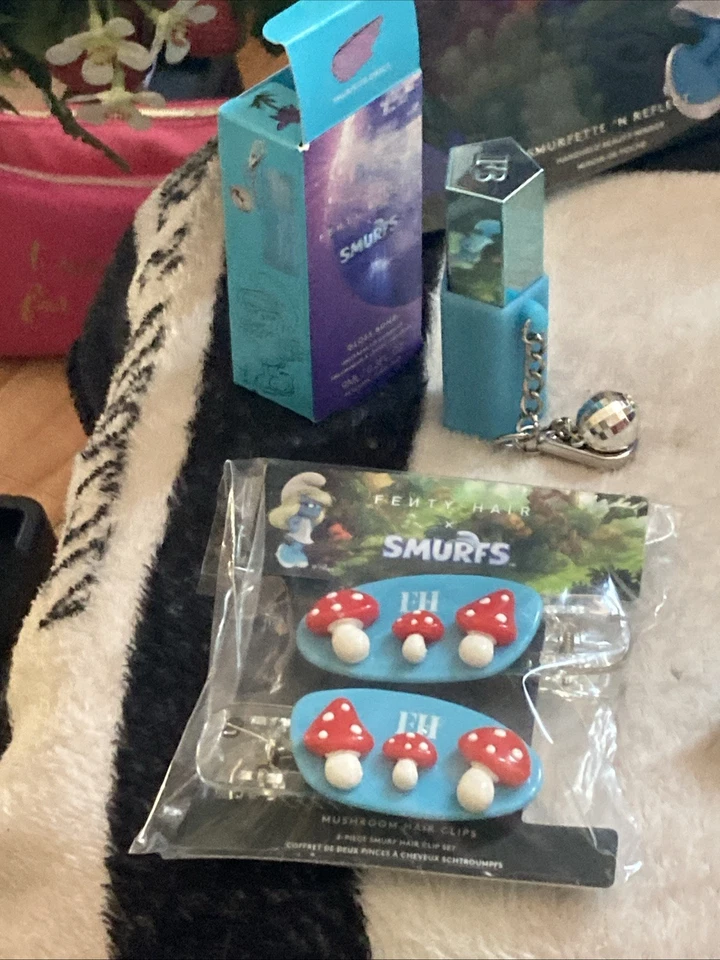 Fenty Beauty **EDICIÓN LIMITADA** Fenty X Pitufos *Lata para coleccionistas* Foto 3 de 4