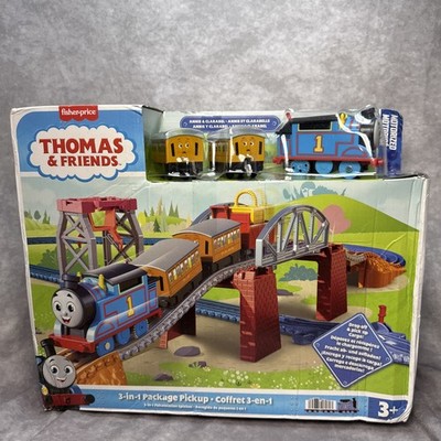 Thomas & Friends 3-IN-1 Package Pickup Annie & Clarabel Train New  *Box Wear*