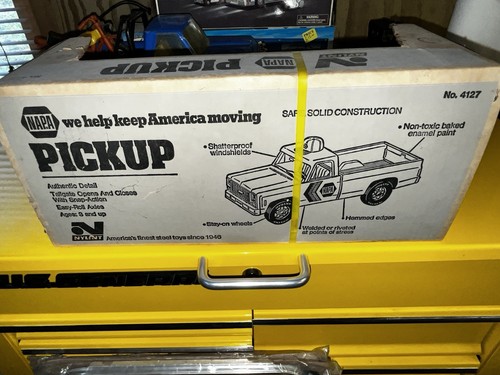 VTG 1980 Nylint NAPA Chevrolet Pickup Truck w Cap No 4127d w lookbook & receipt - Picture 3 of 3