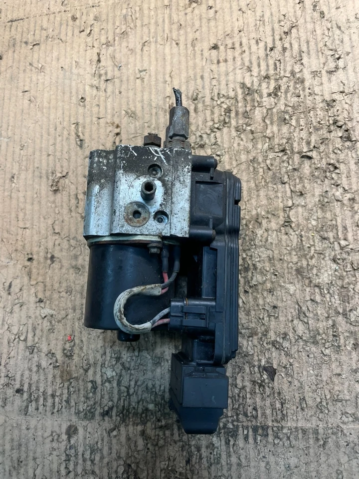 Ford E250 E350 Econoline 2004 2007 bomba de freno antibloqueo ABS antibloqueo V6438 DG Foto 4 de 4