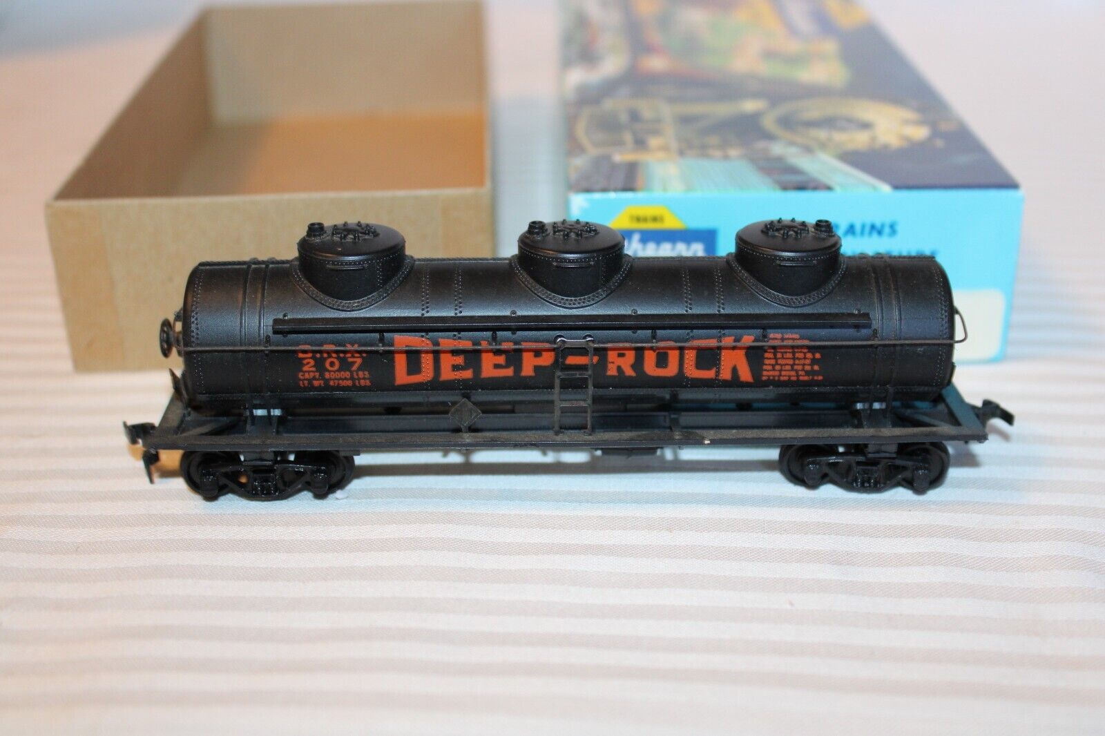 Picture 2 of 4