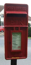 Photo 6x4 Close up, Elizabeth II postbox on Tranby Lane, Swanland Postbox c2018