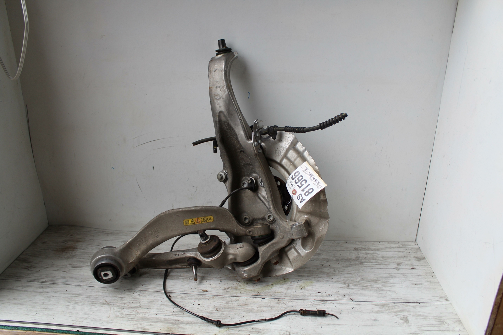 Knee Assembly ROLLS ROYCE Left 17