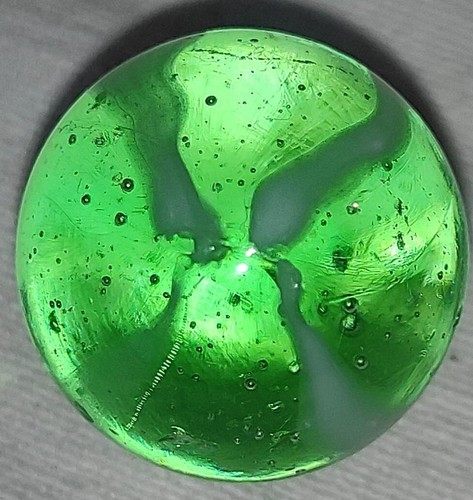 TOY MARBLE 2 TRANSITIONAL CREASE GREEN BASE WITH WHITE BAND YELLOW GREEN THROUG - Picture 11 of 16