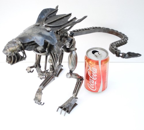 One Of A Kind Gift, Queen Alien Scrap Metal model, Cool gift for Father day gift - Picture 11 of 12