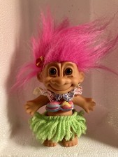 Vintage Hawaiian Hula Dancer Troll Doll 5 Skirt Pink Hair-NAME ON BOTTOM OF FEET