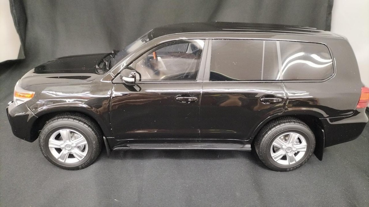 SAMURAI 1/18 TOYOTA ランドクルーザーAX G セレクション Amazon | samurai 1/18 トヨタ ランドクルーザー AX G