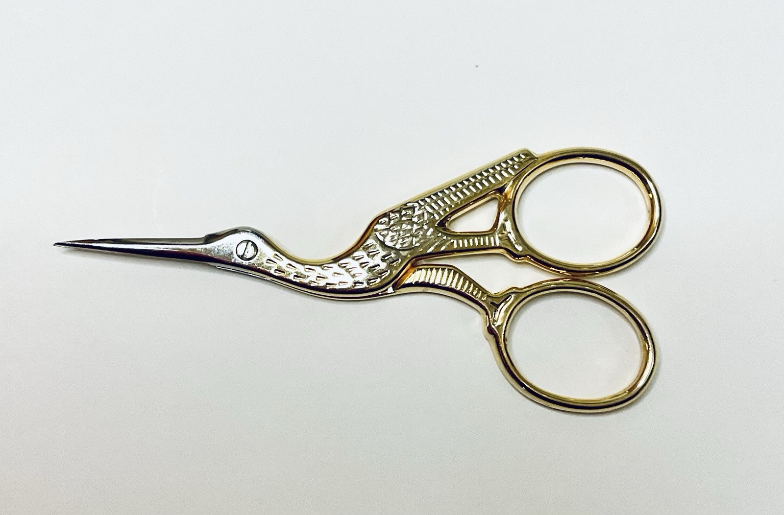 VINTAGE STORK EMBROIDERY SCISSORS 3-1/2” GOLD TONE BACK STREET DESIGNS ITALY
