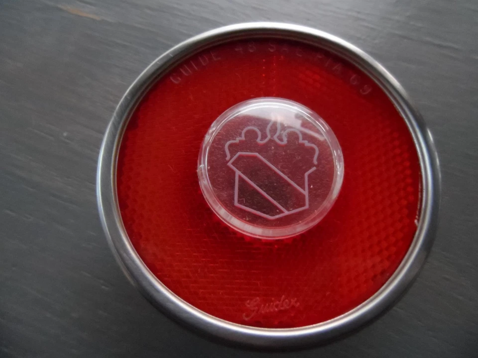 1969-70 BUICK ELECTRA 225  LIMITED REAR SIDE MARKER LAMP /LIGHT MINT ORIGINAL GM - Image 2 of 4