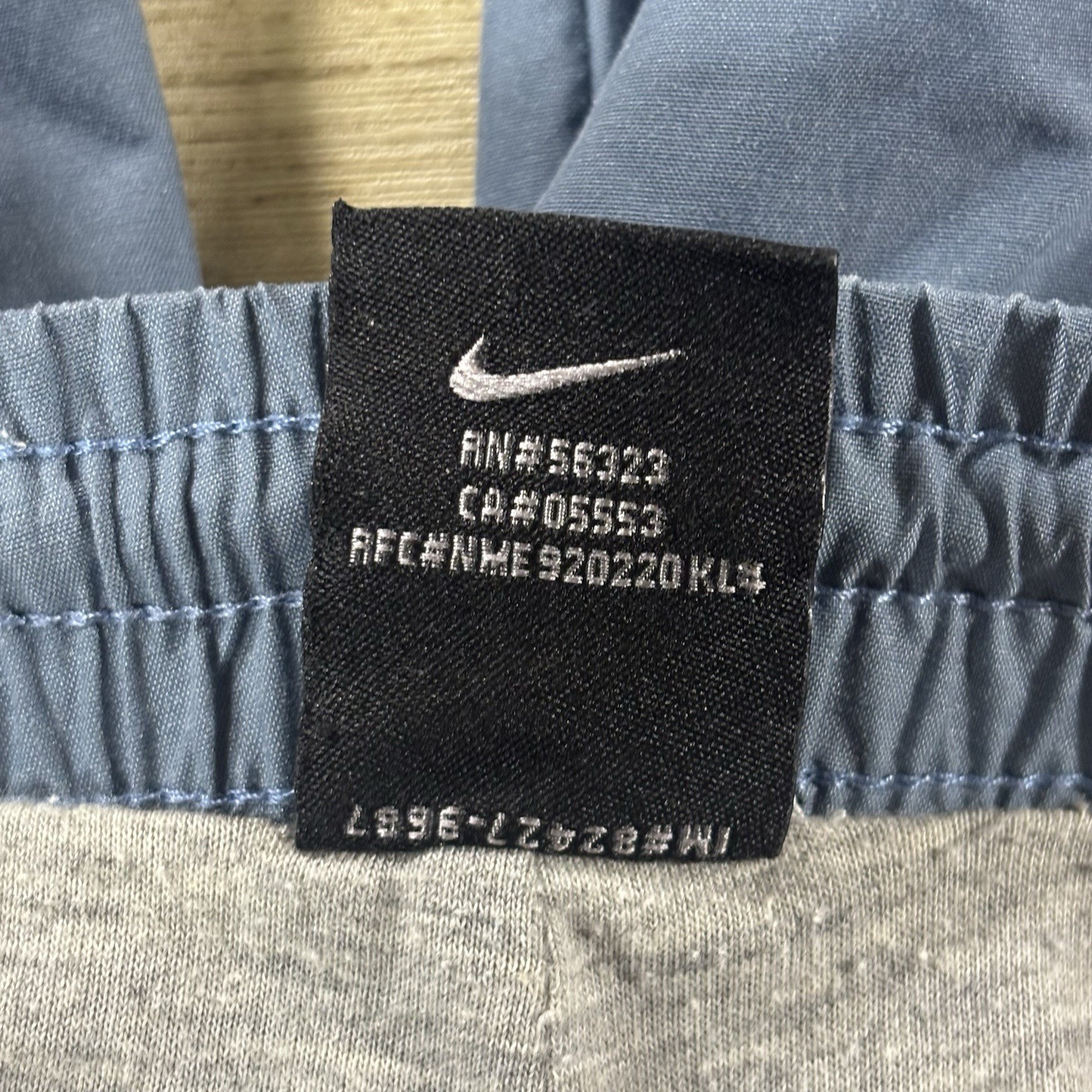 Nike Blue L Windbreaker Track Pants Lined Utility Pocket Zip Ankle Vents thumbnail 11