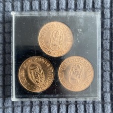 T&R Theakston Masham Brauerei Souvenir Medaille M&uuml;nzen Set x3 im Etui Pub Erinnerungsst&uuml;cke