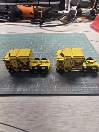 2 Vintage Hot Wheels 1982 Thunder Roller Semi Truck Yellow Eagle 1/64 Hong Kong