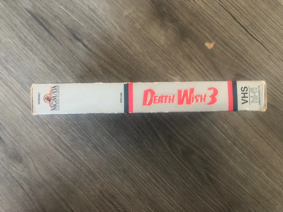 Death Wish 3 (VHS, 1986) Tape Big Box Charles Bronson - Image 3 of 4
