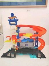 Hot Wheels Attacking Shark Escape Trackset