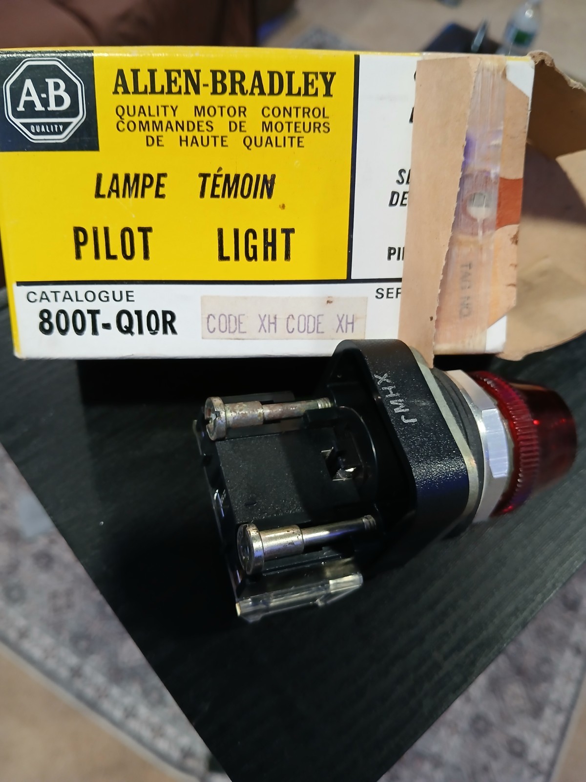 Allen Bradley 800T-Q10R /U, Pilot Light, 120 VAC, 30.5 MM