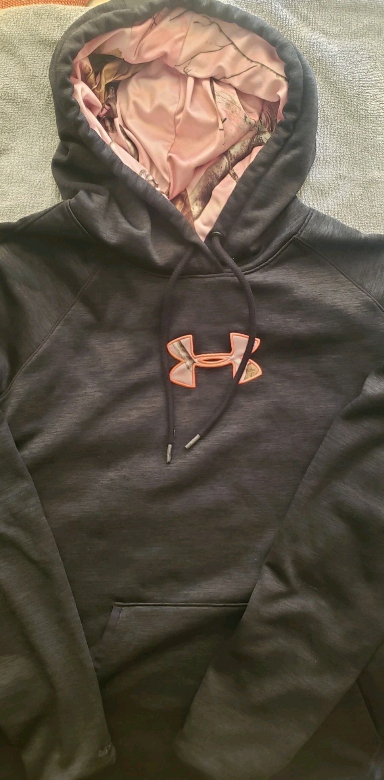 Under Armour Cold Gear Realtree Women's Pink Camo Hoodie. Size: XLG thumbnail 2