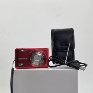 Olympus VG-120 Digital Camera (Red / 14 MP / 5 x Zoom)