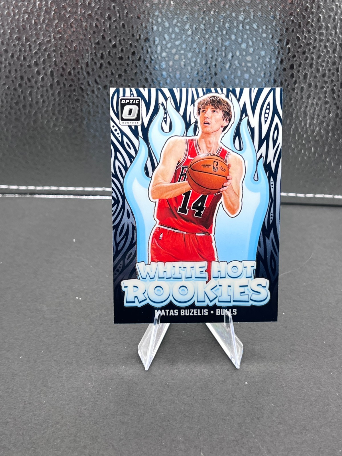 2024-25 Panini Donruss Optic - White Hot Rookies Matas Buzelis #10 (RC)