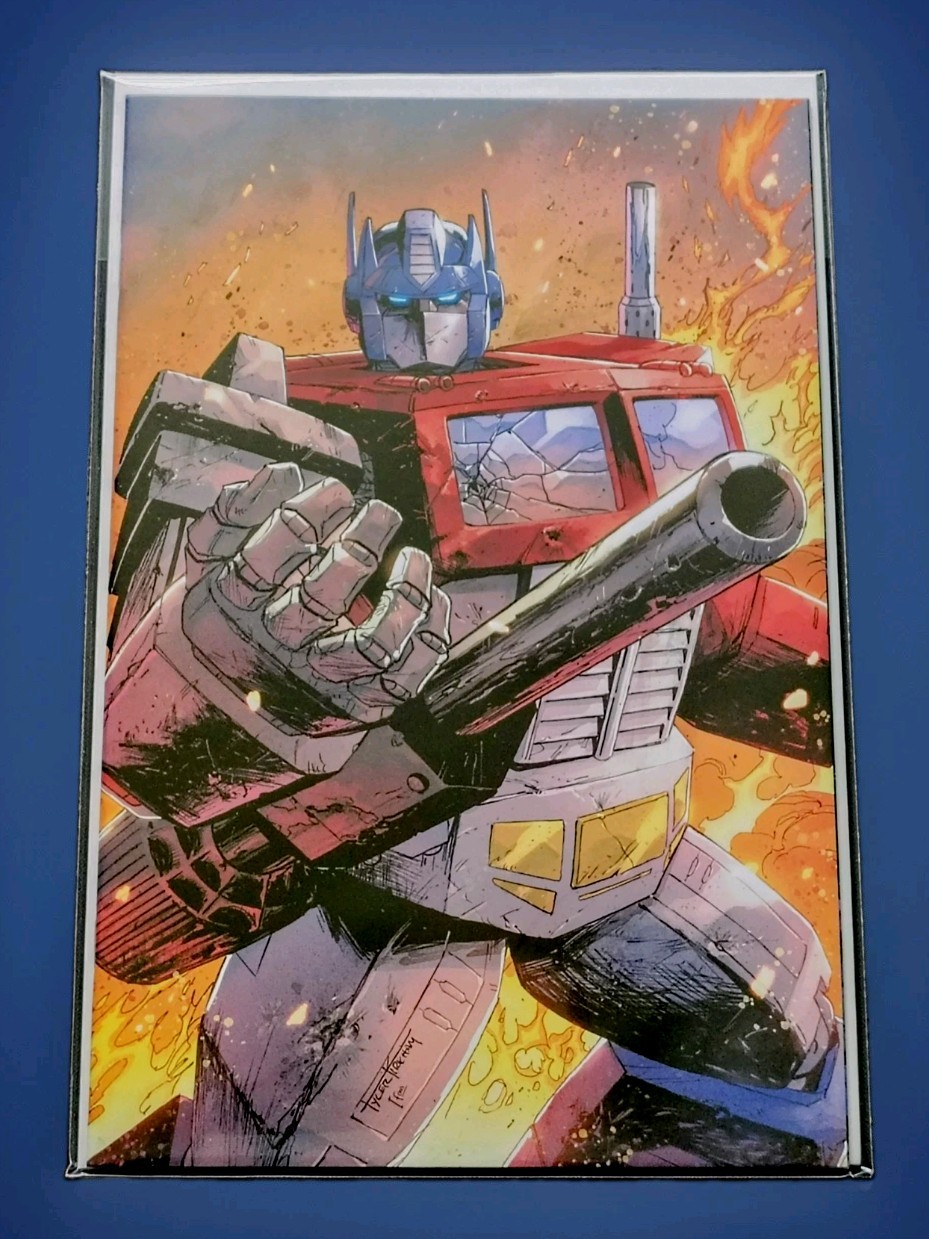 Transformers #8 Tyler Kirkham Exclusive Virgin Variant Skybound Image