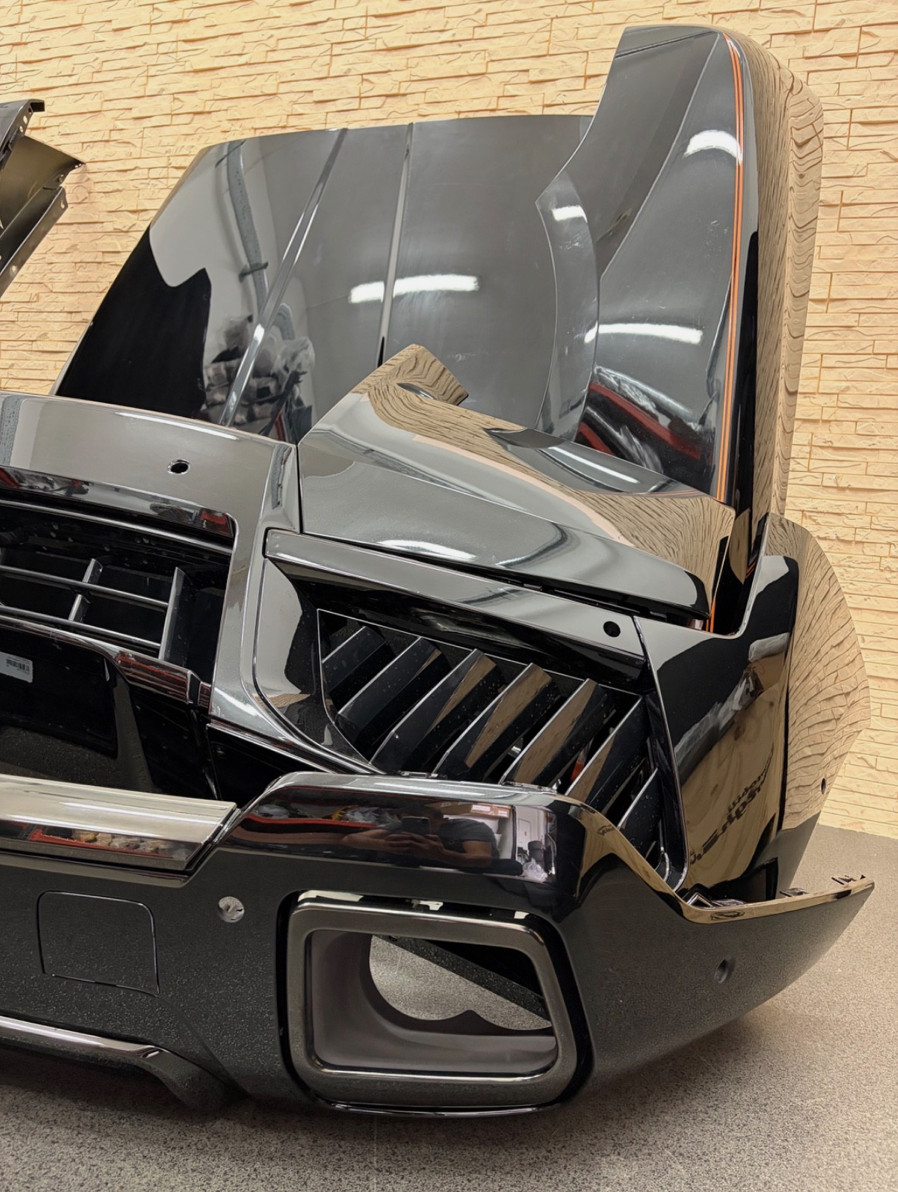 Rolls-Royce Cullinan Front Bumpers Set