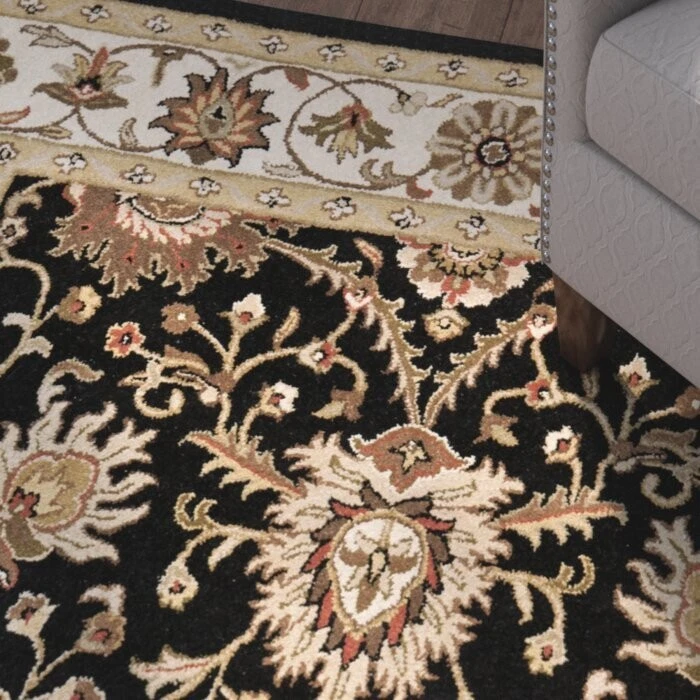 Alfombra tradicional de lana acolchada negra suave mezclada fina alfombra hecha a mano Foto 3 de 3